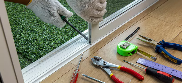 Window Hinge Repair in Winter Park, FL